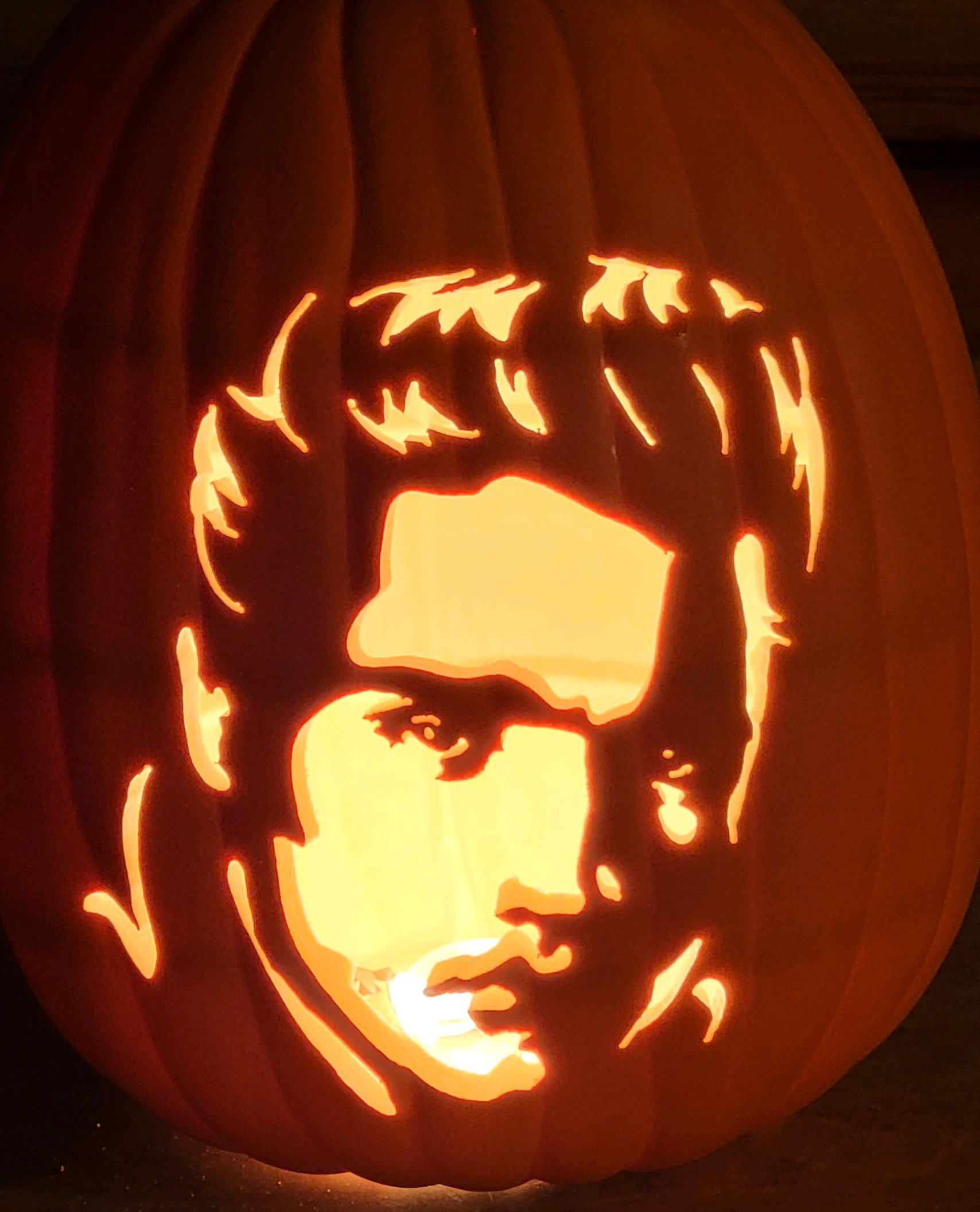 elvis-presley-pumpkin-glow